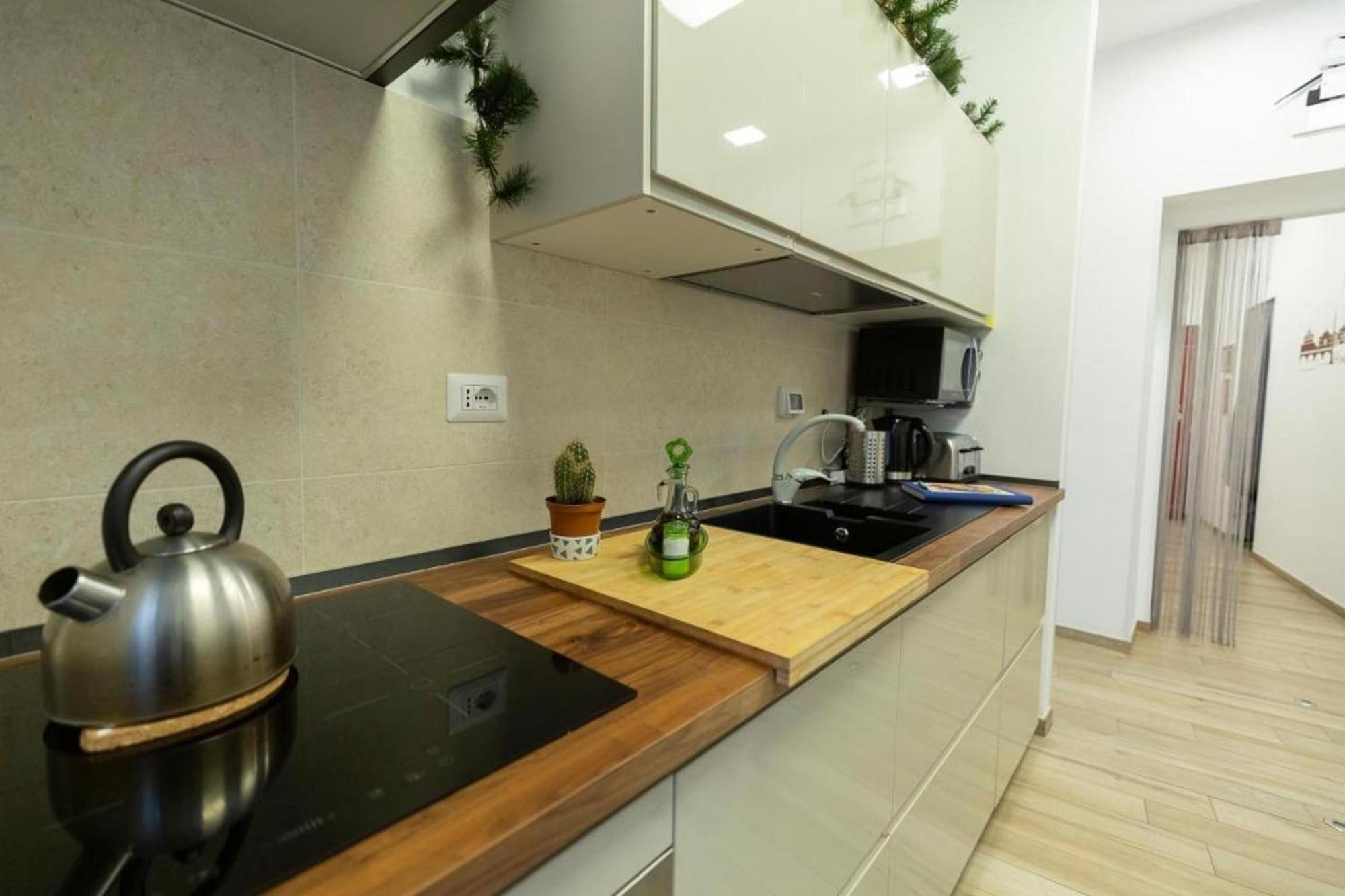 Flatinrome Rooms In Trastevere ภายนอก รูปภาพ