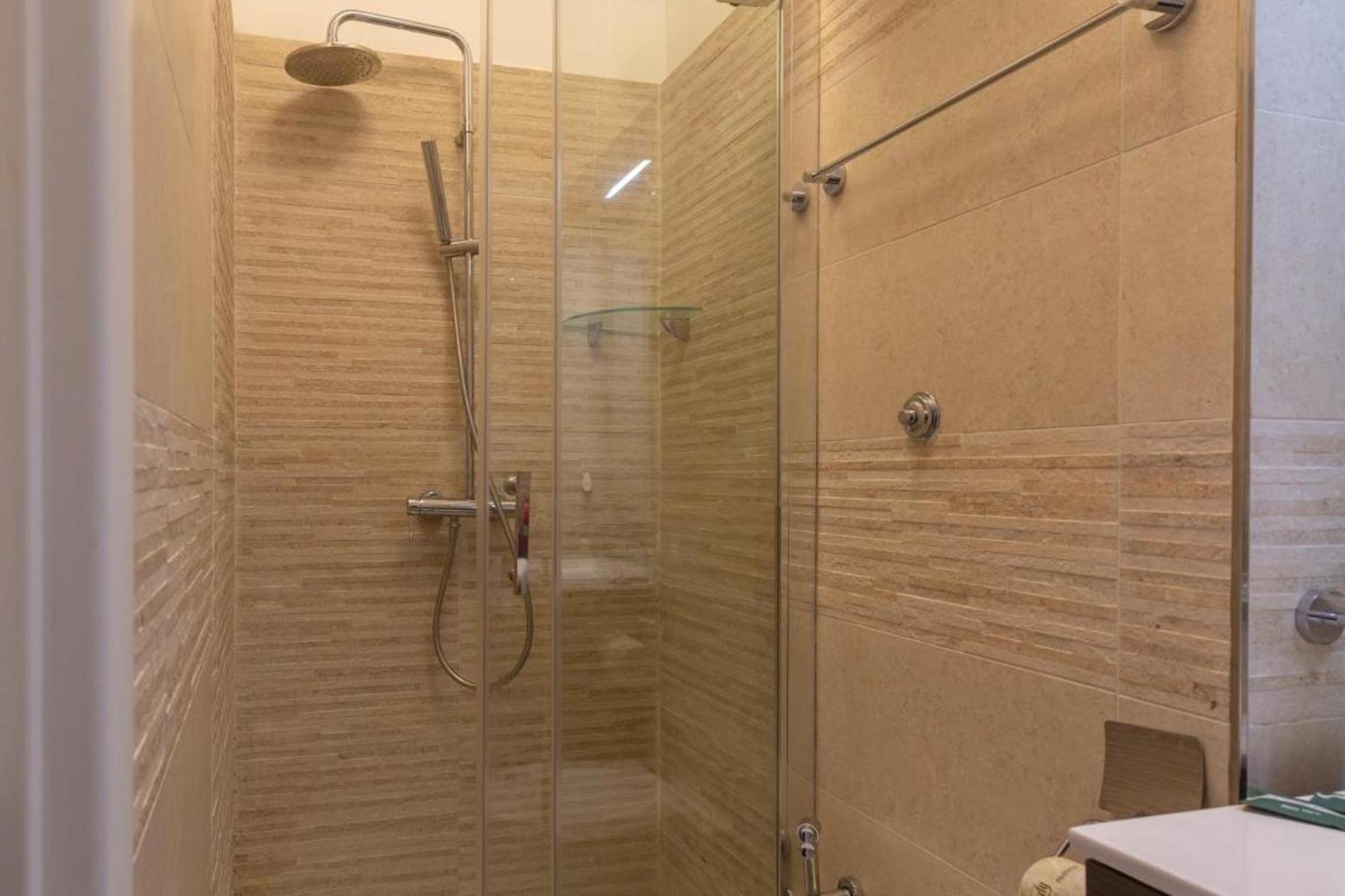 Flatinrome Rooms In Trastevere ภายนอก รูปภาพ